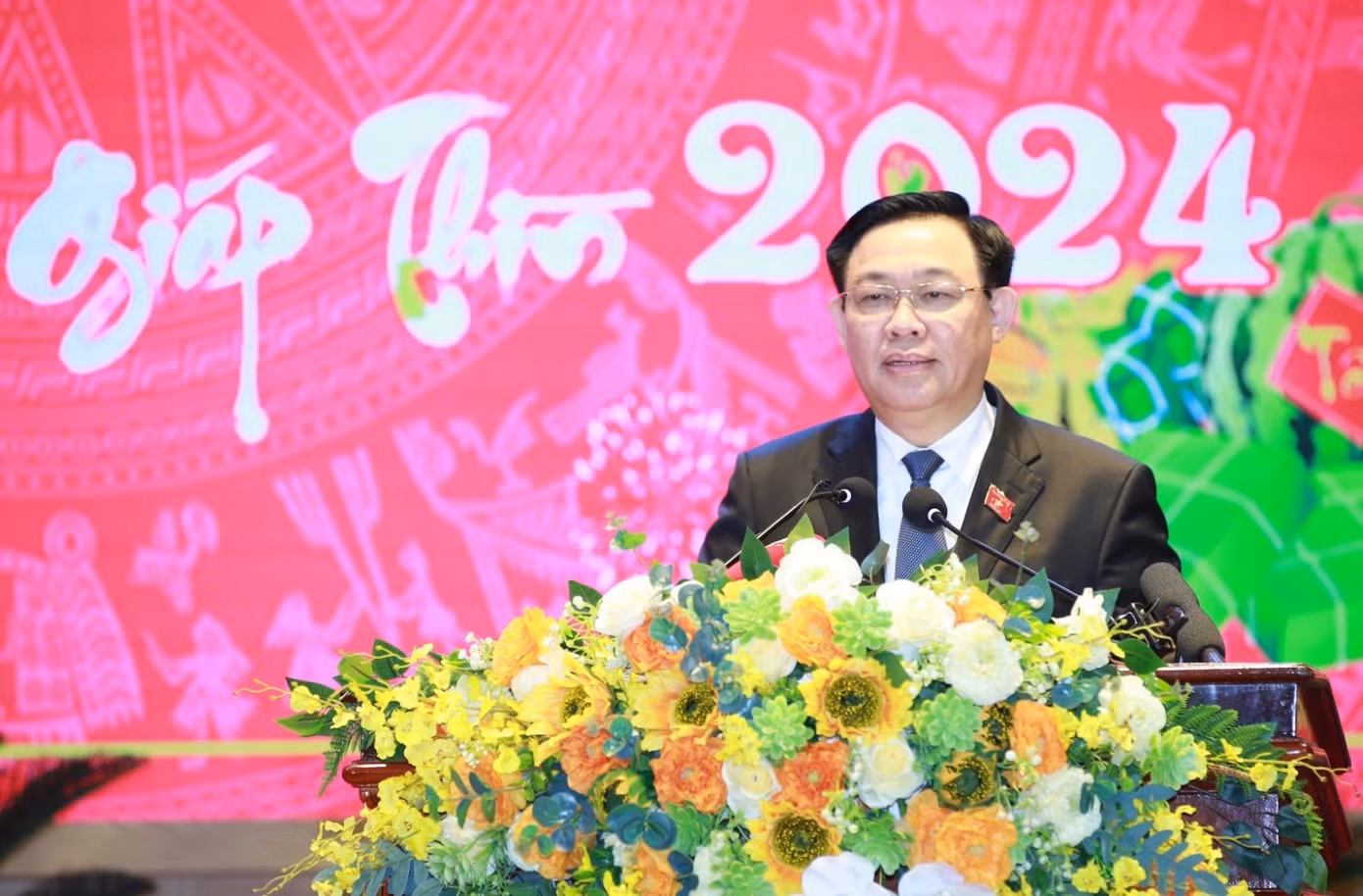 Chủ tịch Quốc hội Vương Đình Huệ phát biểu tại buổi lễ. Chủ tịch Quốc hội Vương Đình Huệ phát biểu tại buổi lễ.
