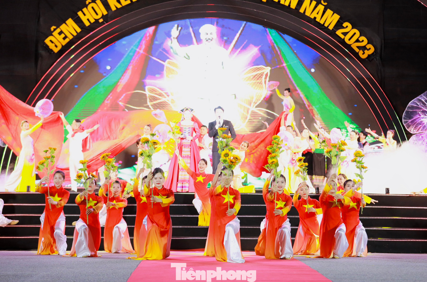 Các tiết mục đặc sắc tại chương trình.