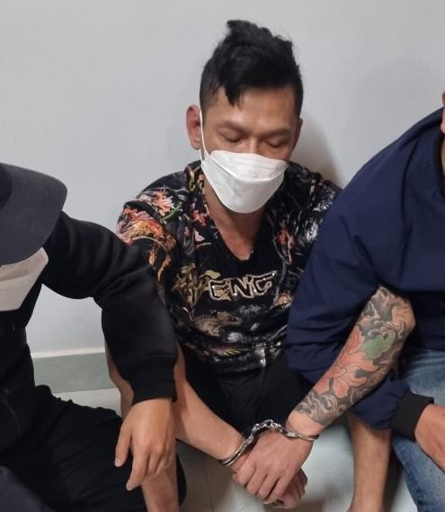 Đối tượng Nguyễn Ngọc Phương chống trả quyết liệt khi bị vây bắt