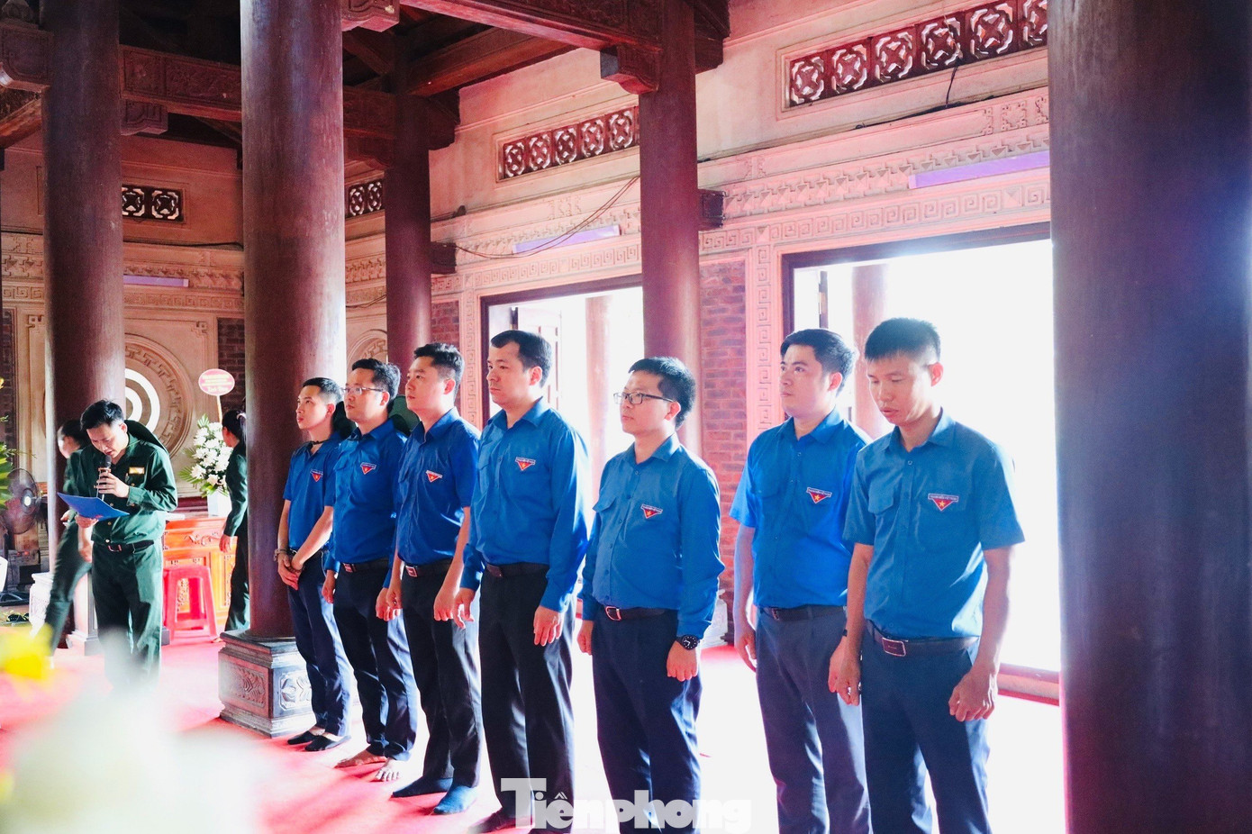 Các đại biểu làm lễ tưởng niệm tại Khu di tích lịch sử Quốc gia Truông Bồn. Các đại biểu làm lễ tưởng niệm tại Khu di tích lịch sử Quốc gia Truông Bồn.