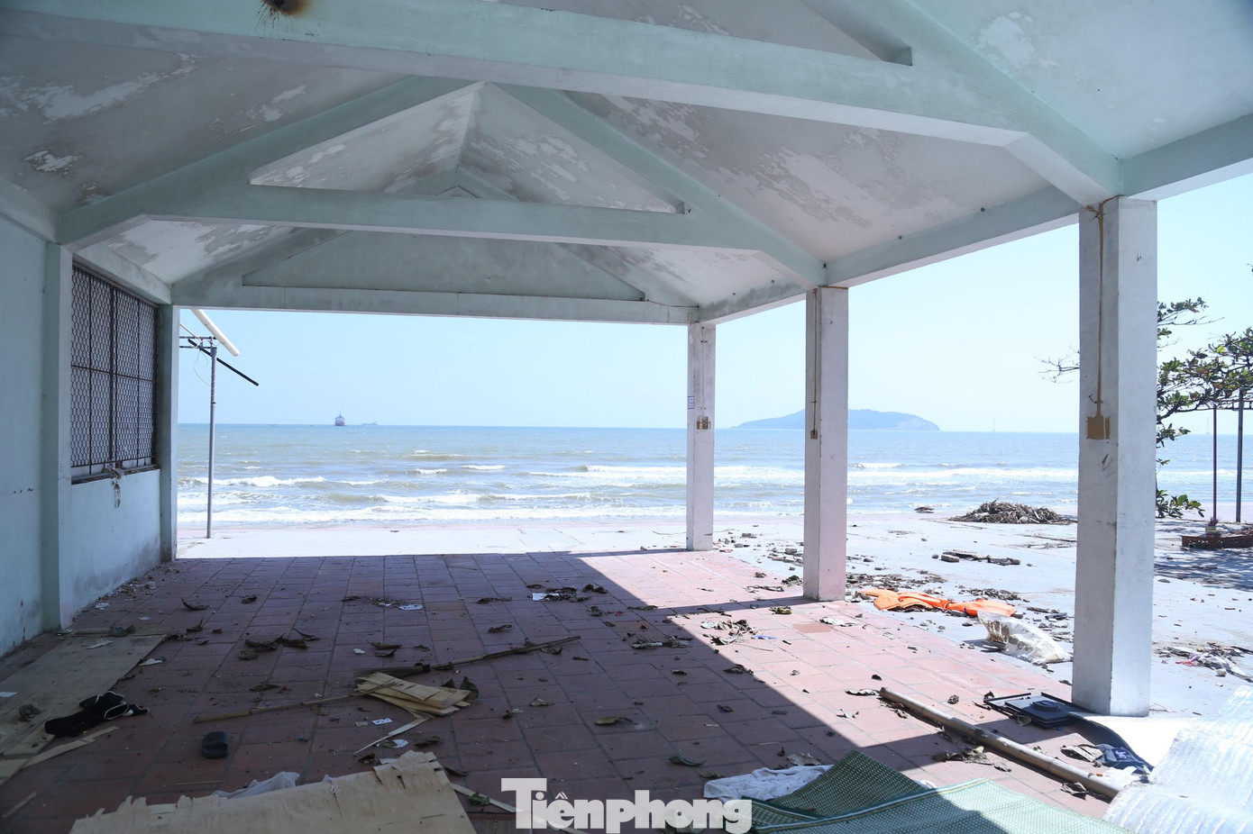 Phường Nghi Thu còn 18 ki ốt đã chuyển đồ đạc về nhà nhưng chưa tháo dỡ