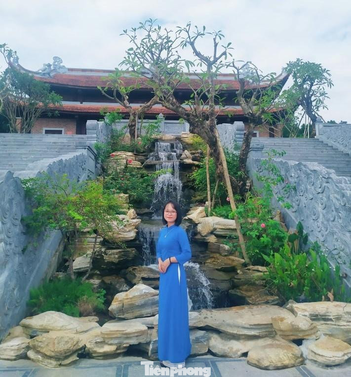 Nguyễn Trần Khánh Nhi, Bí thư chi đoàn khối 12, phường Lê Lợi, TP Vinh Nguyễn Trần Khánh Nhi, Bí thư chi đoàn khối 12, phường Lê Lợi, TP Vinh