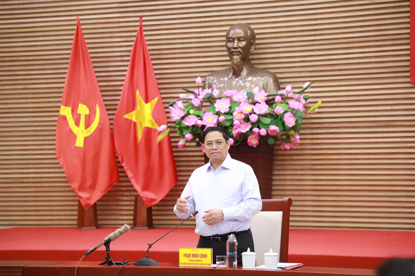 Thủ tướng Chính phủ Phạm Minh Chính chỉ đạo một số nội dung quan trọng tại Nghệ An