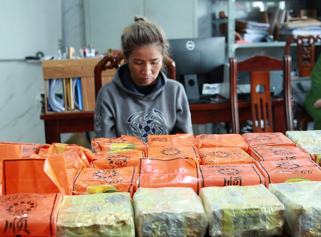 Đối tượng Bounhak SonLi Nhong cùng số tang vật