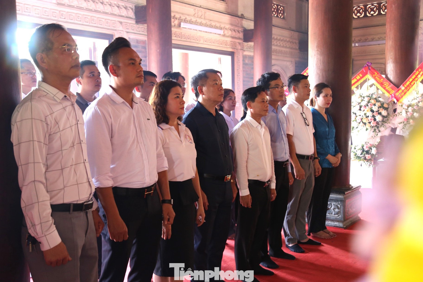 Hội Doanh nhân trẻ tỉnh Nghệ An dâng hoa, dâng hương tri ân các anh hùng, liệt sĩ tại Khu di tích lịch sử Truông Bồn