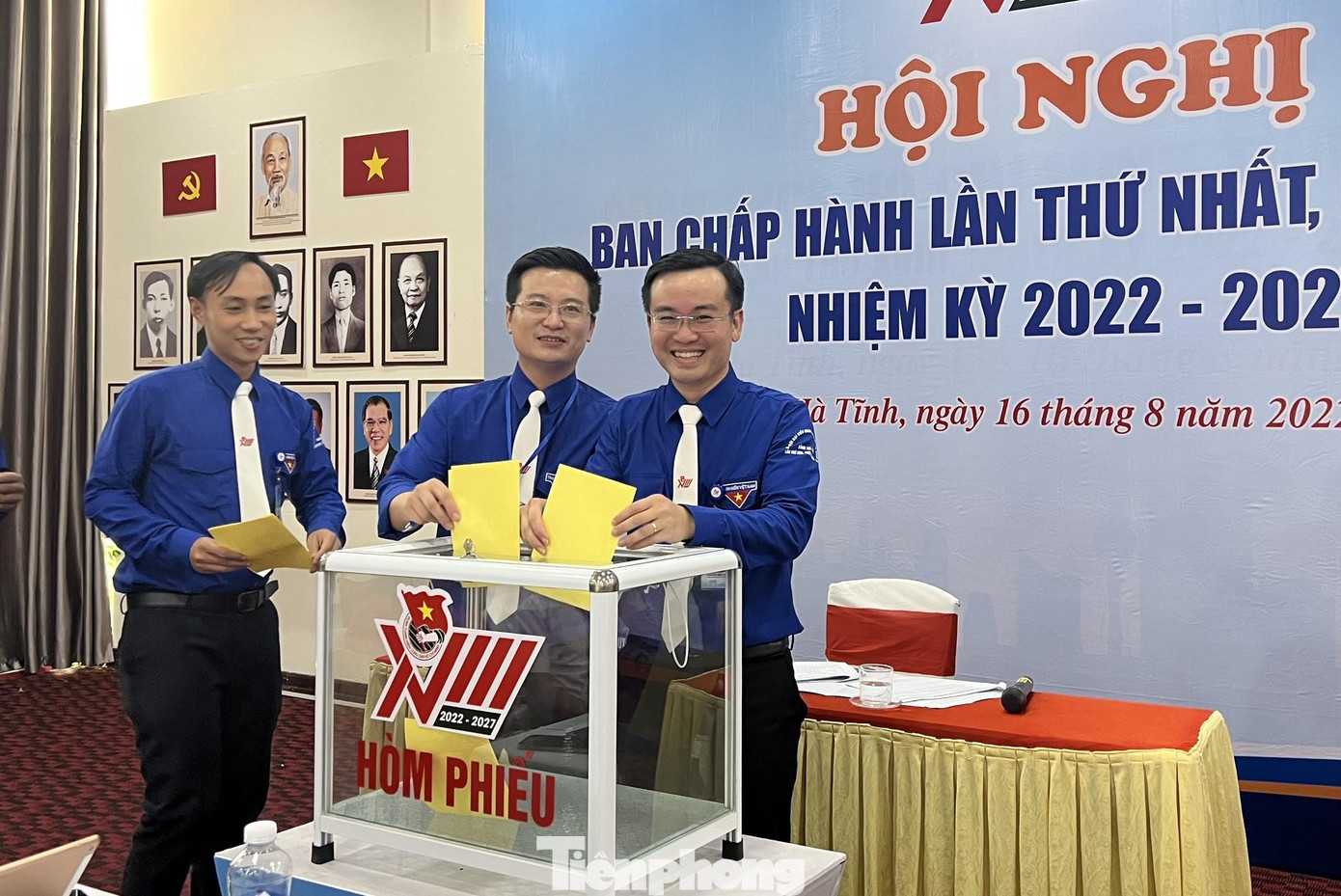 Chiều 16/8, BCH Tỉnh Đoàn Hà Tĩnh tổ chức Hội nghị Ban Chấp hành lần thứ I. Tại hội nghị đã bầu anh Nguyễn Hoài Nam và anh Hoàng Cẩm Thạch giữ chức vụ Phó Bí thư Tỉnh Đoàn khóa XVIII.