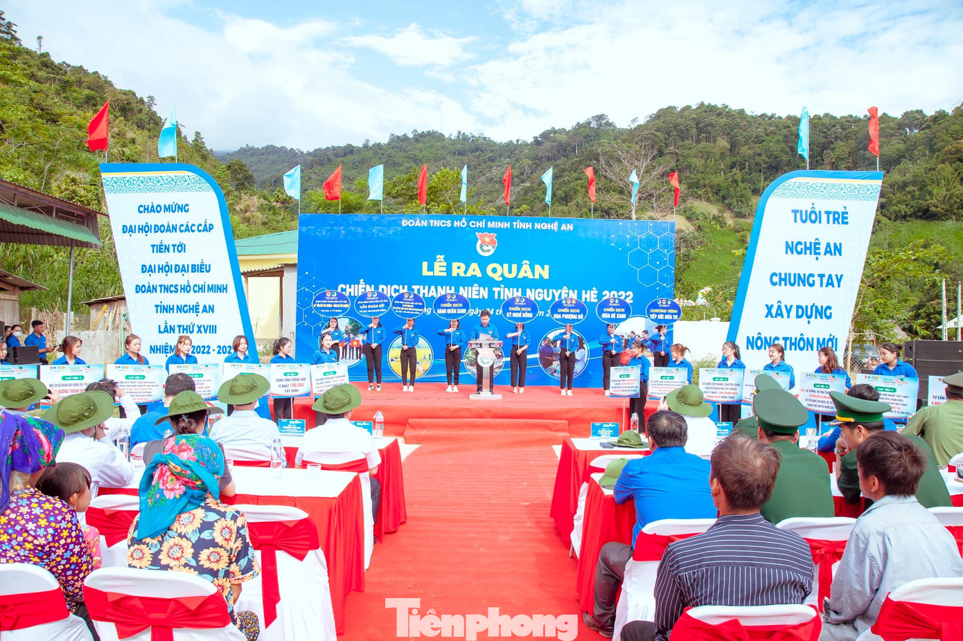 Với phương châm hành động “Rộng khắp - An toàn - Hiệu quả - Bền vững”, Chiến dịch Thanh niên tình nguyện hè năm 2022 được Ban Thường vụ Tỉnh Đoàn Nghệ An triển khai từ ngày 1/6 đến ngày 31/8, trọng tâm với 14 chỉ tiêu gắn với 1 chương trình và 4 chiến dịch gắn với các khối đối tượng. (Ảnh: TH)