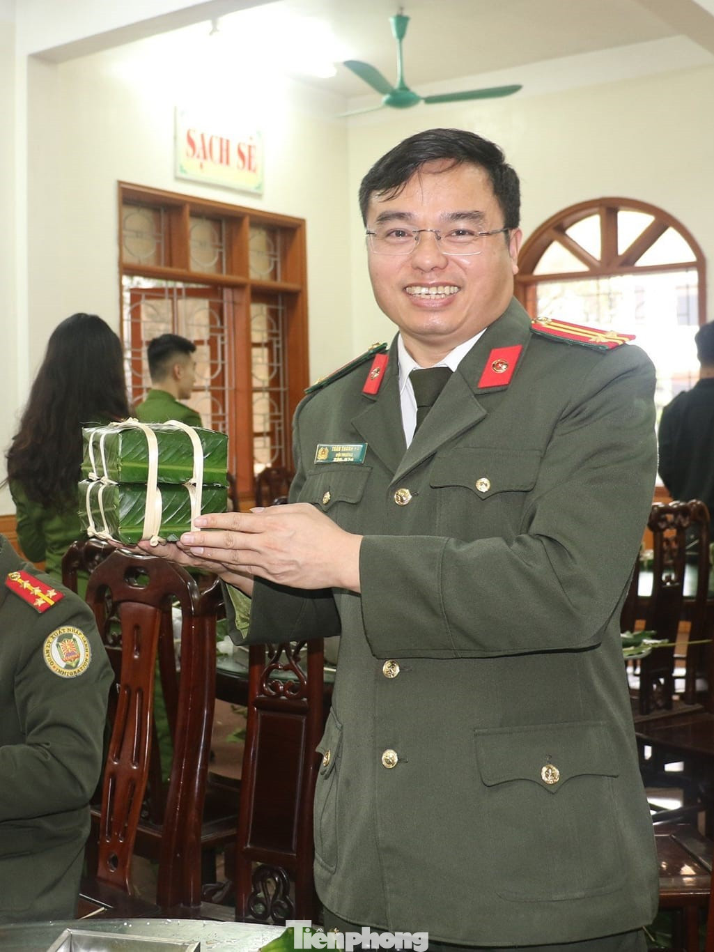 Thành quả là những chiếc bánh chưng vuông vức, đầy đặn...