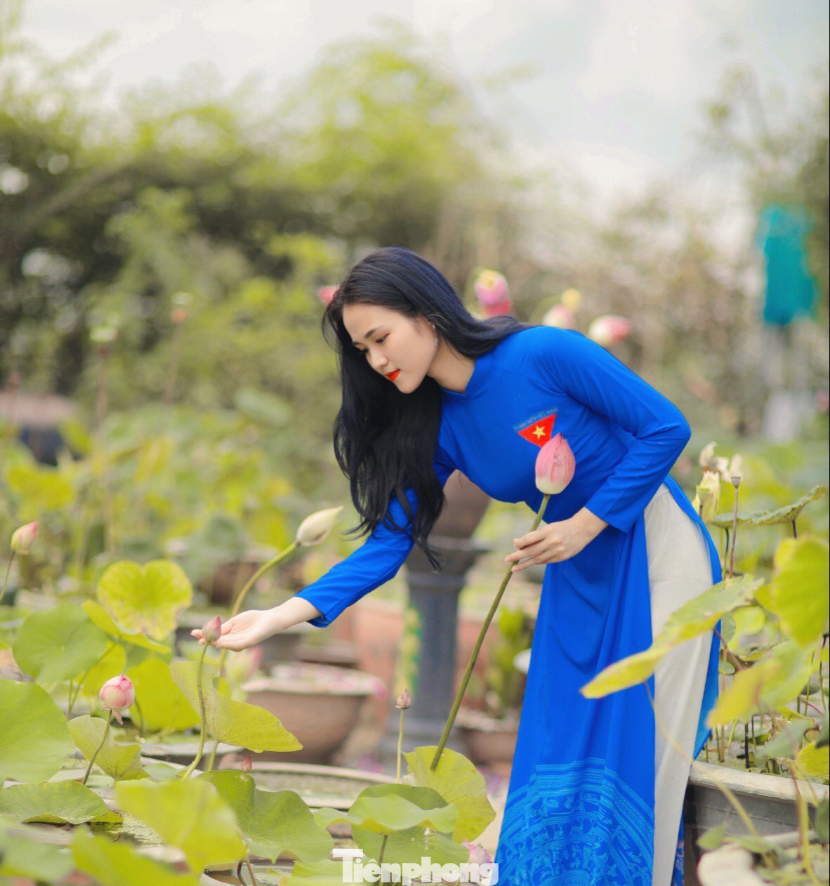 Hoạt động nhằm khẳng định, tôn vinh giá trị áo dài Việt Nam, khơi dậy niềm tự hào dân tộc, bảo vệ, giữ gìn, phát huy di sản văn hóa Việt Nam trong đoàn viên, thanh niên.