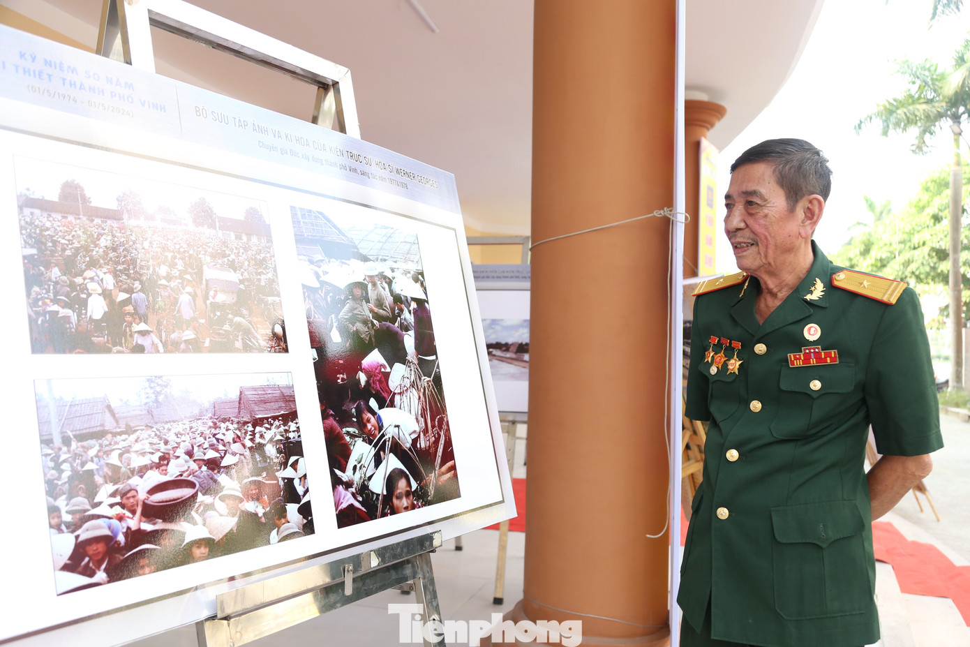 Cựu chiến binh Nguyễn Thiên Nghệ (77 tuổi, trú phường Quang Trung, TP Vinh) chia sẻ: “Xem lại những bức tranh về quá trình tái thiết thành phố Vinh, tôi cảm thấy rất xúc động. Mỗi bức ảnh đều gợi lên những khoảnh khắc đáng nhớ của thành phố Vinh trong lịch sử. Giờ đây, dù tòa nhà Quang Trung đã không còn, nhường chỗ cho những công trình mới, ký ức về khu Quang Trung mãi còn đọng lại trong trái tim người dân Vinh”.