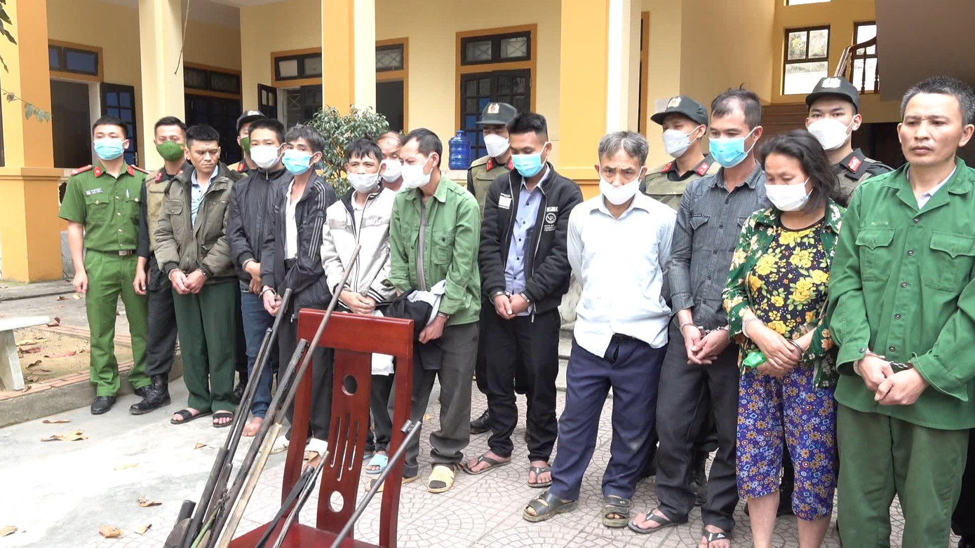 Các đối tượng tại cơ quan công an