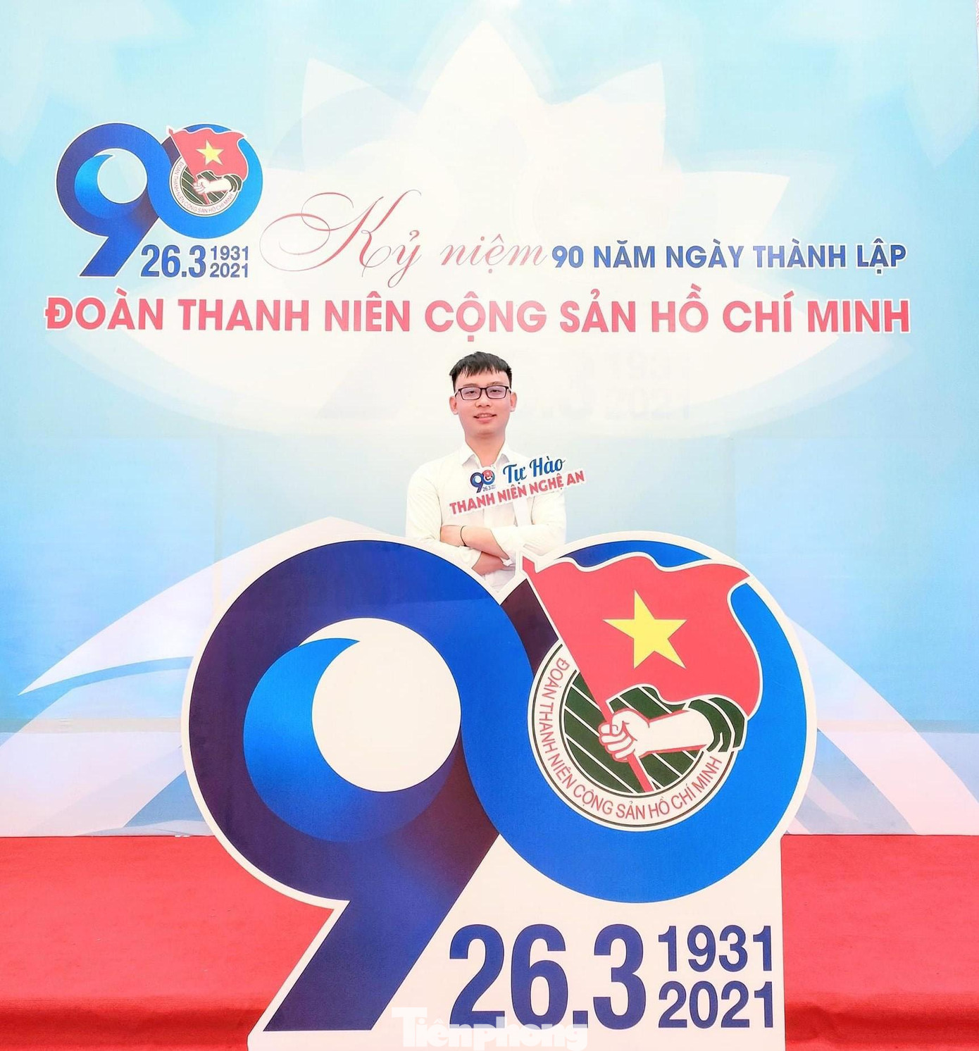 Moong Văn Bún trong lễ kỷ niệm 90 năm ngày Thành lập Đoàn Thanh niên cộng sản Hồ Chí Minh