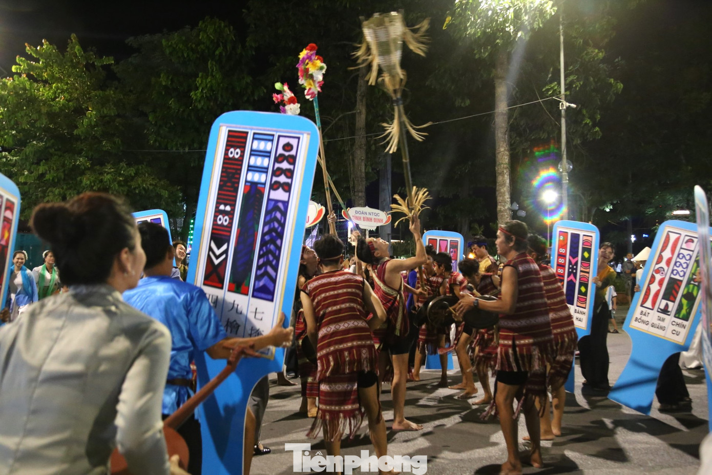 Các tiết mục tập trung thể hiện nét đẹp văn hóa, di sản đặc trưng của các tỉnh, thành phố.