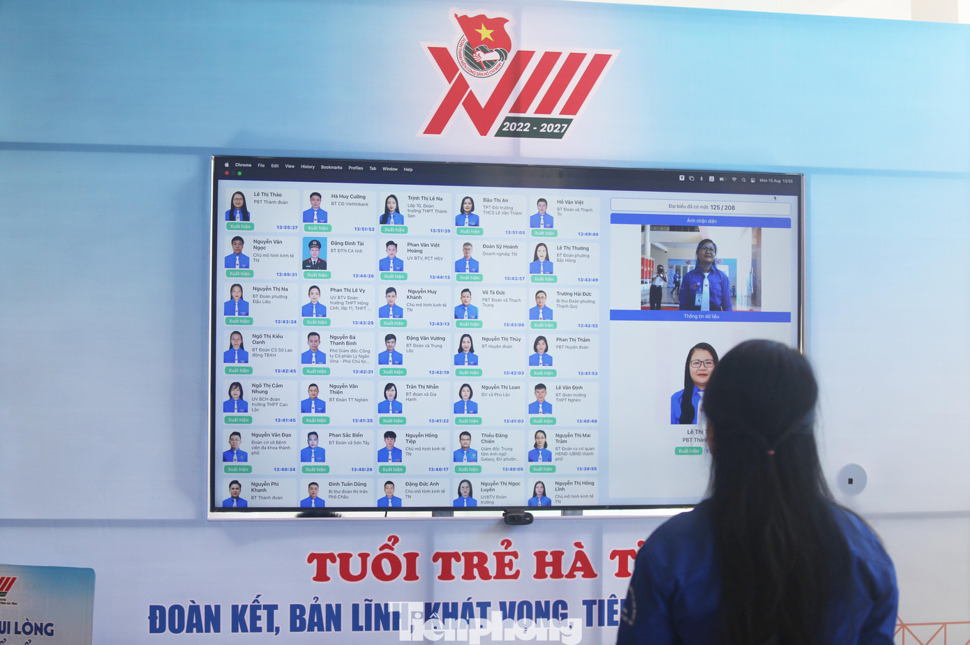 Đại biểu dự Đại hội điểm danh bằng nhận diện khuôn mặt, quét mã QR Đại biểu dự Đại hội điểm danh bằng nhận diện khuôn mặt, quét mã QR