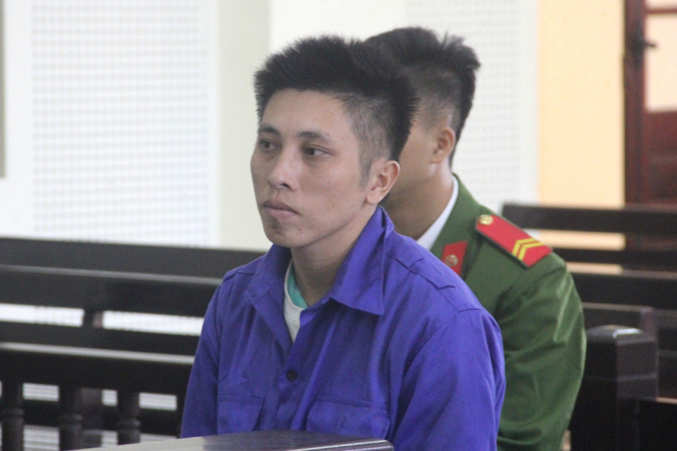 Giờ đây, bị cáo Cha dù có hối hận cũng đã muộn màng. Giờ đây, bị cáo Cha dù có hối hận cũng đã muộn màng.