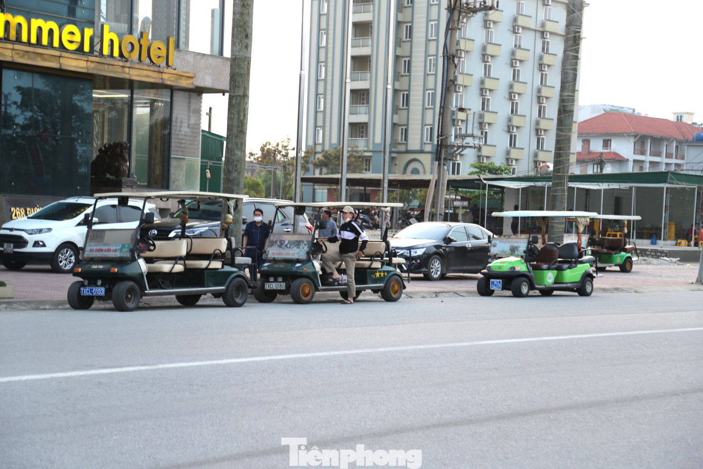 Hơn 550 xe điện ở Cửa Lò có nguy cơ dừng hoạt động khi mùa du lịch đang cận kề Hơn 550 xe điện ở Cửa Lò có nguy cơ dừng hoạt động khi mùa du lịch đang cận kề