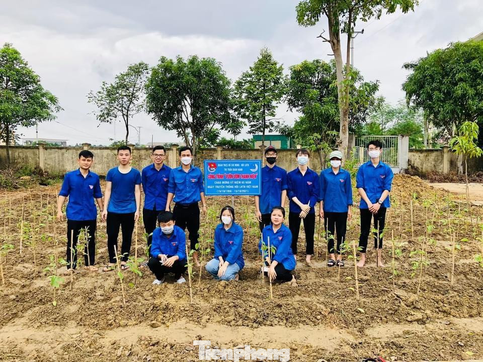 Những ngày qua, các cơ sở Đoàn trên địa bàn tỉnh Nghệ An tích cực triển khai nhiều phần việc ý nghĩa. Tại huyện Nghi Lộc, đoàn viên thanh niên các xã, thị trấn tổ chức xây dựng 30 vườn ươm.