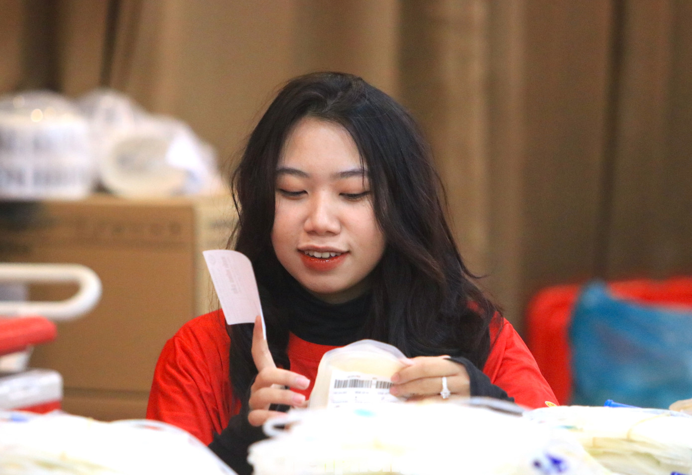 Các tình nguyện viên tại ngày hội Chủ Nhật Đỏ.