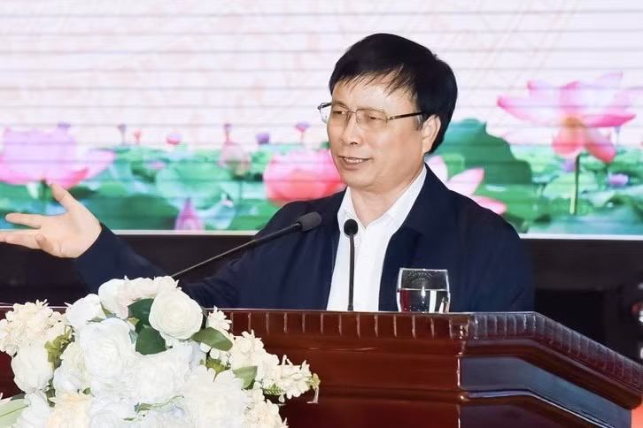 Ông Bùi Đình Long - Phó Chủ tịch UBND tỉnh Nghệ An phát biểu tại buổi họp báo. Ảnh: TL