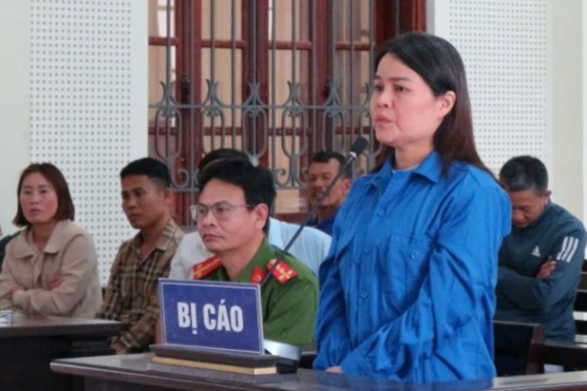 Bị cáo Trần Thị Thủy tại tòa Bị cáo Trần Thị Thủy tại tòa