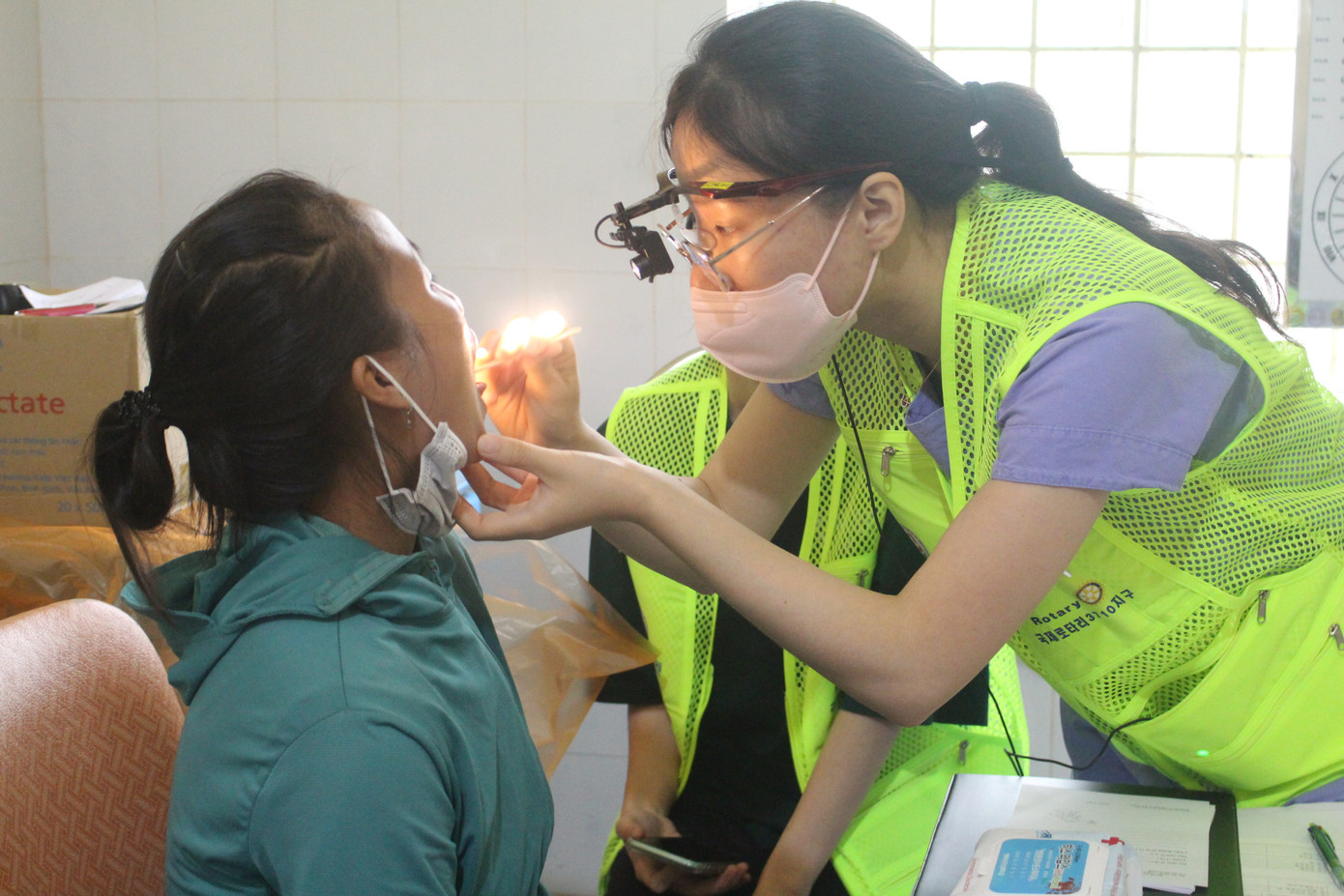 Đối tượng tham gia khám, chữa bệnh miễn phí lần này là người đồng bào dân tộc thiểu số, gia đình chính sách,... Đối tượng tham gia khám, chữa bệnh miễn phí lần này là người đồng bào dân tộc thiểu số, gia đình chính sách,...