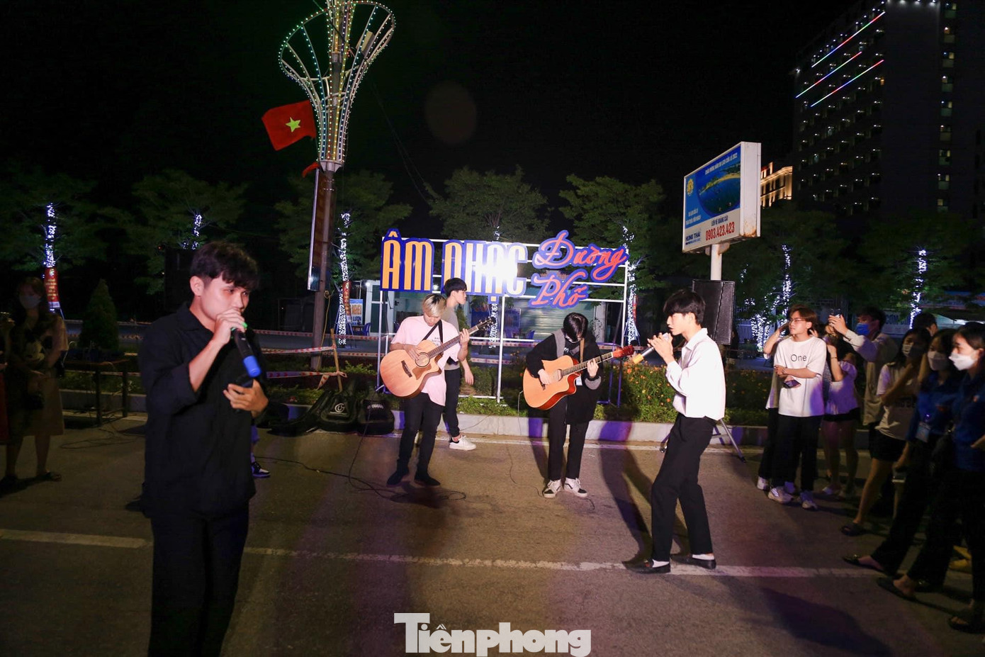 Nhiều bạn trẻ được thể hiện đam mê ca hát