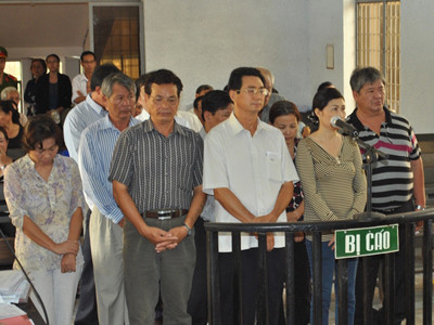 Các bị cáo tại phiên tòa