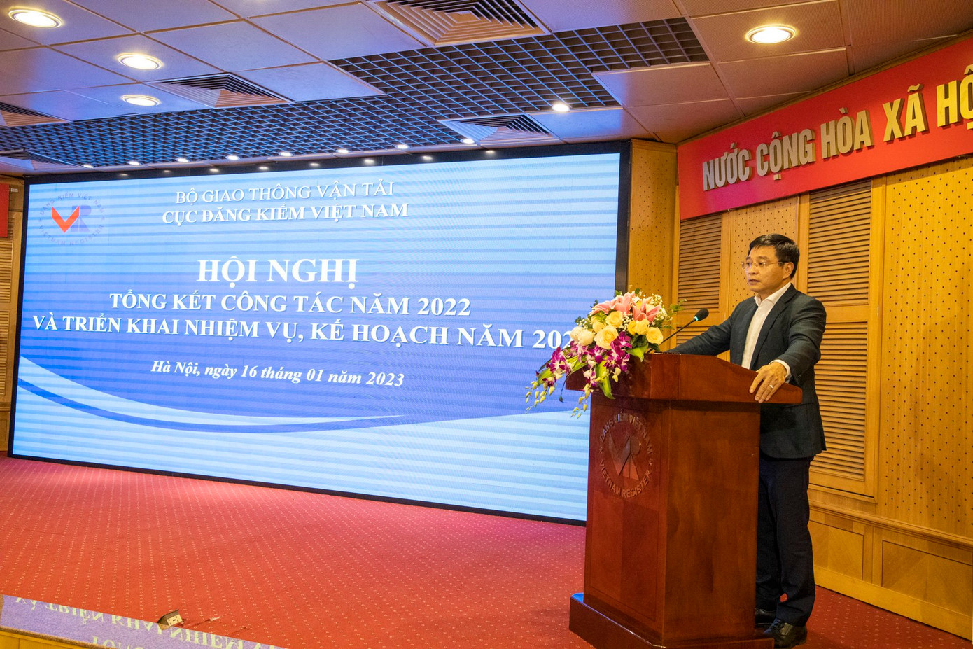 Bộ trưởng Bộ GTVT Nguyễn Văn Thắng phát biểu. Bộ trưởng Bộ GTVT Nguyễn Văn Thắng phát biểu.