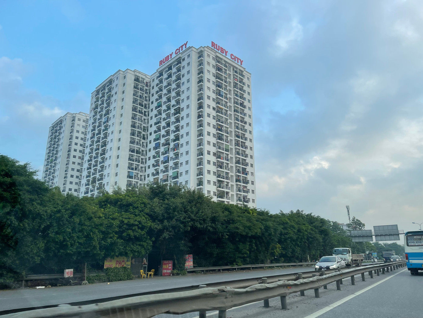 Nhà ở xã hội từ 1-2 tỷ đồng/căn sẽ là điểm sáng thị trường bất động sản năm 2023.