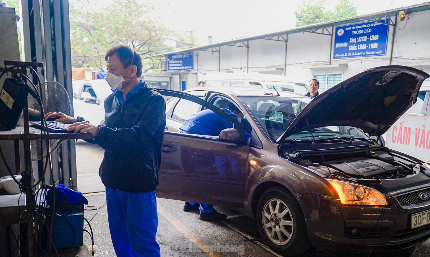 Nhiều địa phương sẽ xảy ra ùn tắc vì thiếu đăng kiểm viên. Nhiều địa phương sẽ xảy ra ùn tắc vì thiếu đăng kiểm viên.