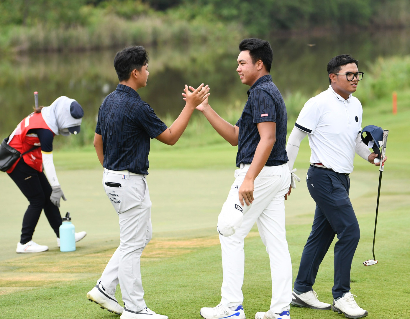 Ngày mai (11/8), vòng đấu cuối cùng Giải Vô địch Golf Quốc gia năm 2023 – Cúp VinFast hứa hẹn chứng kiến cuộc đua “tam mã” giữa Nguyễn Nhất Long, Nguyễn Đặng Minh và Nguyễn Anh Minh.