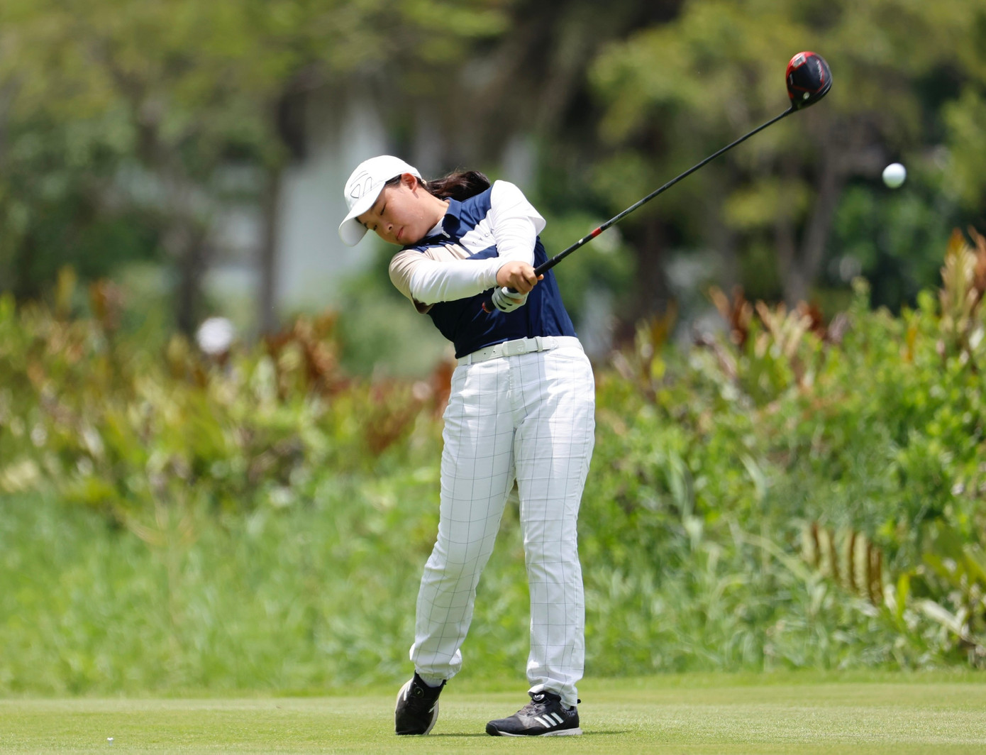 Golfer Thân Bảo Nghi kết thúc ngày thi đấu đầu tiên với tổng điểm + 6. Golfer Thân Bảo Nghi kết thúc ngày thi đấu đầu tiên với tổng điểm + 6.