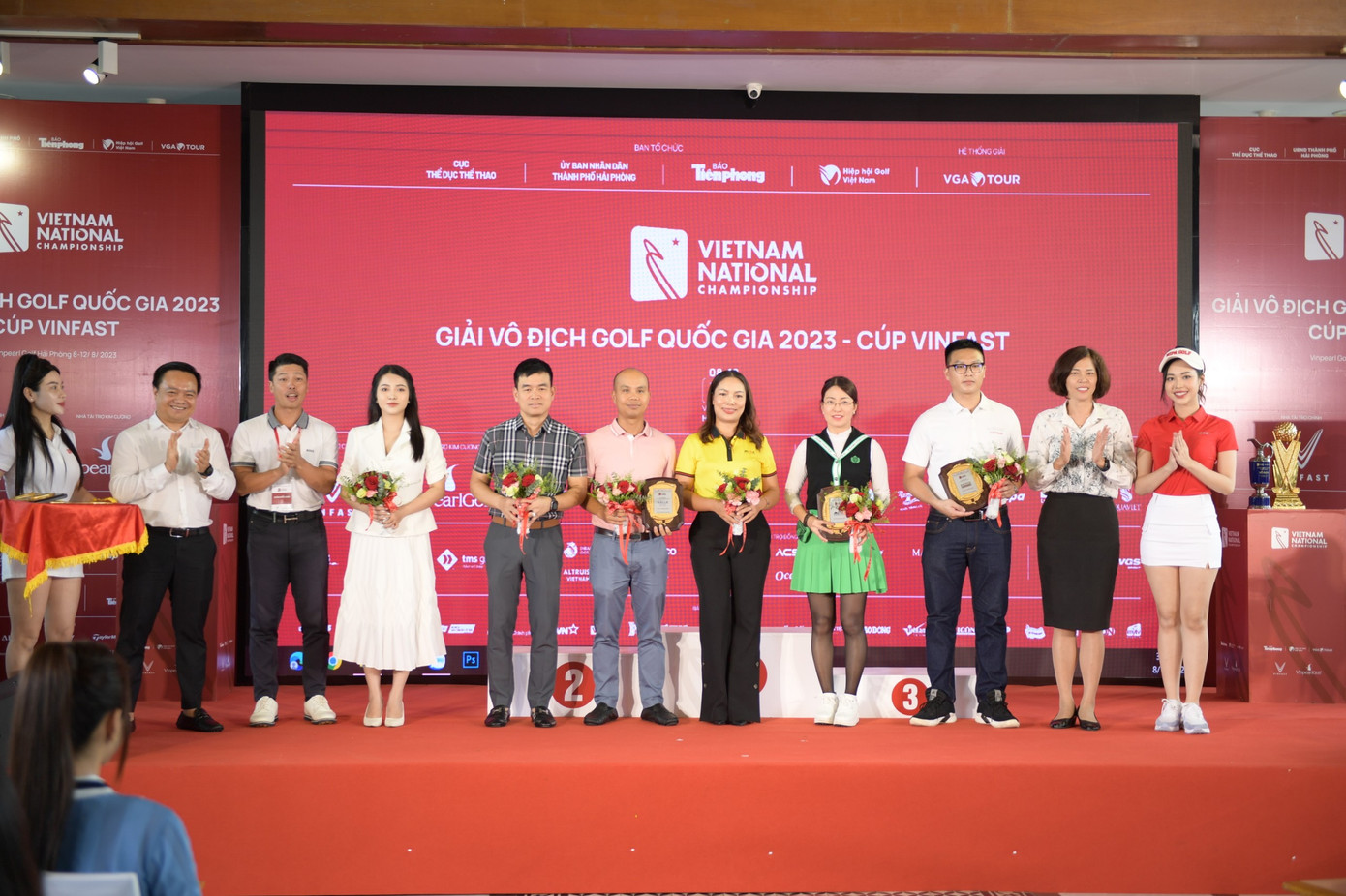 Trao cúp Vô địch Golf Quốc gia năm 2023 - Cúp VinFast ảnh 14 Trao cúp Vô địch Golf Quốc gia năm 2023 - Cúp VinFast ảnh 14