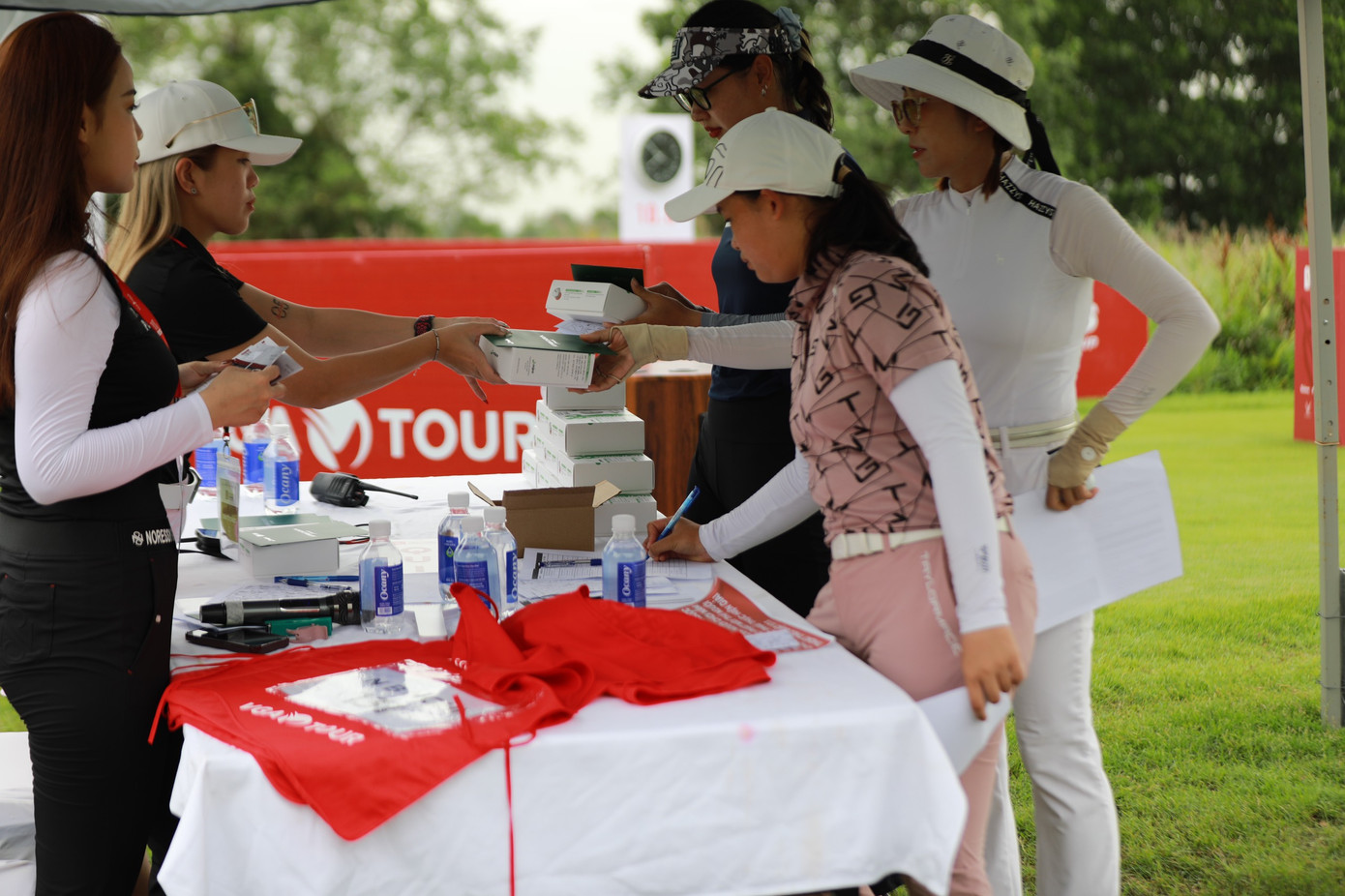 Nguyễn Anh Minh, Lê Chúc An dẫn đầu sau ngày thi đấu thứ ba ảnh 38