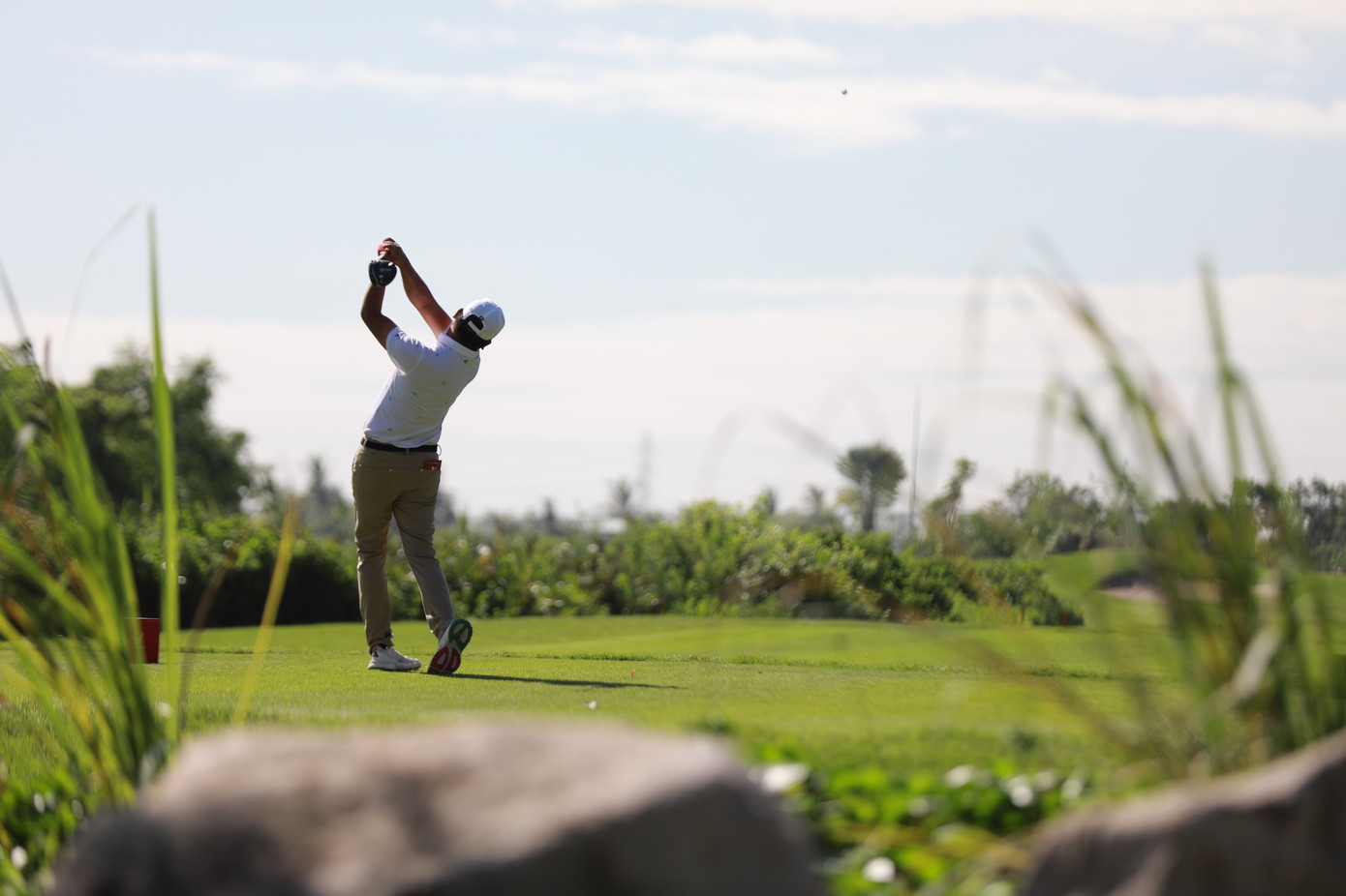 Golfer Nguyễn Nhất Long độc chiếm ngôi đầu sau ngày thi đấu thứ hai ảnh 42 Golfer Nguyễn Nhất Long độc chiếm ngôi đầu sau ngày thi đấu thứ hai ảnh 42