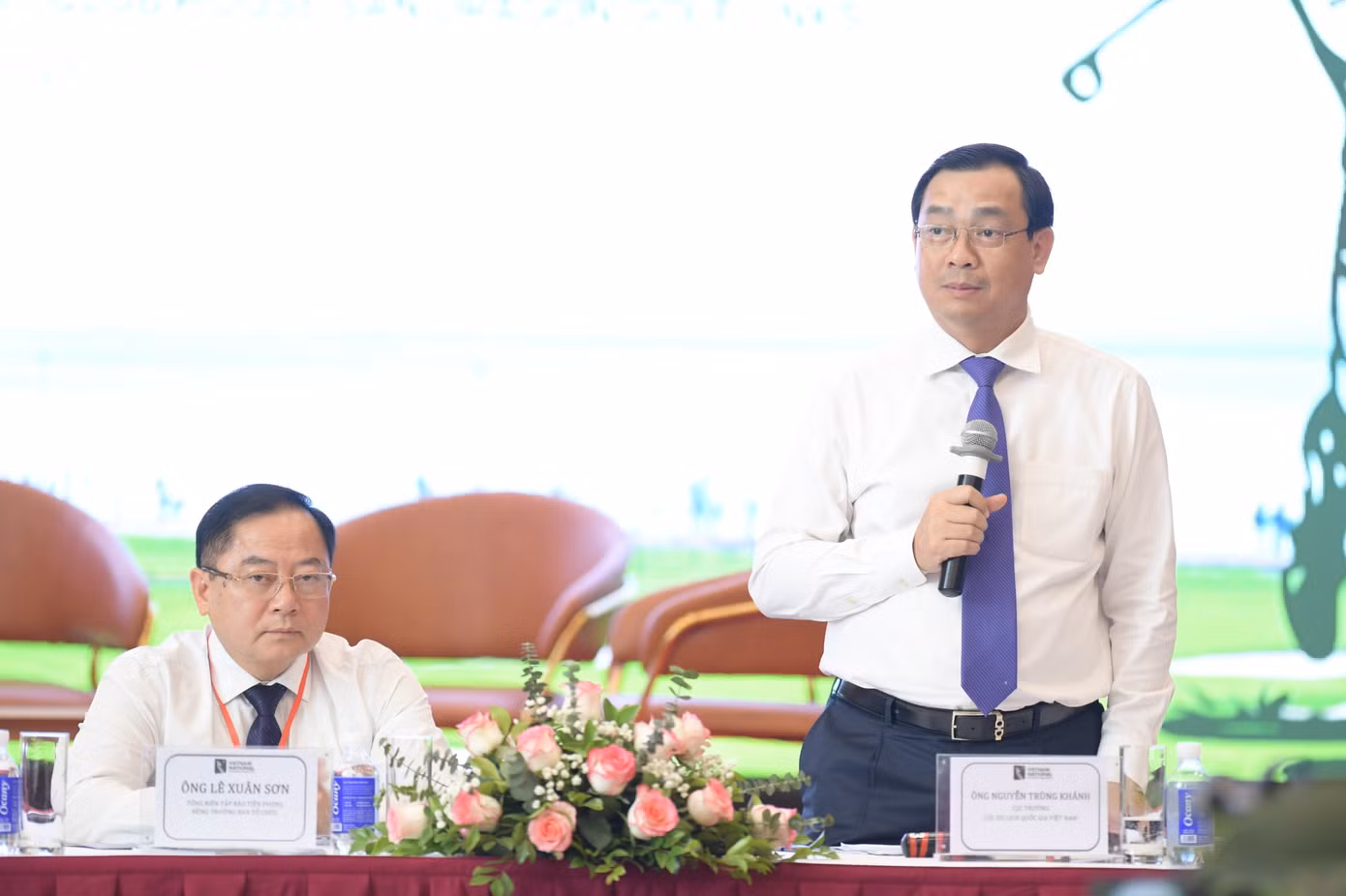 Ông Nguyễn Trùng Khánh - Cục trưởng Cục Du lịch Quốc gia Việt Nam trao đổi tại hội thảo.