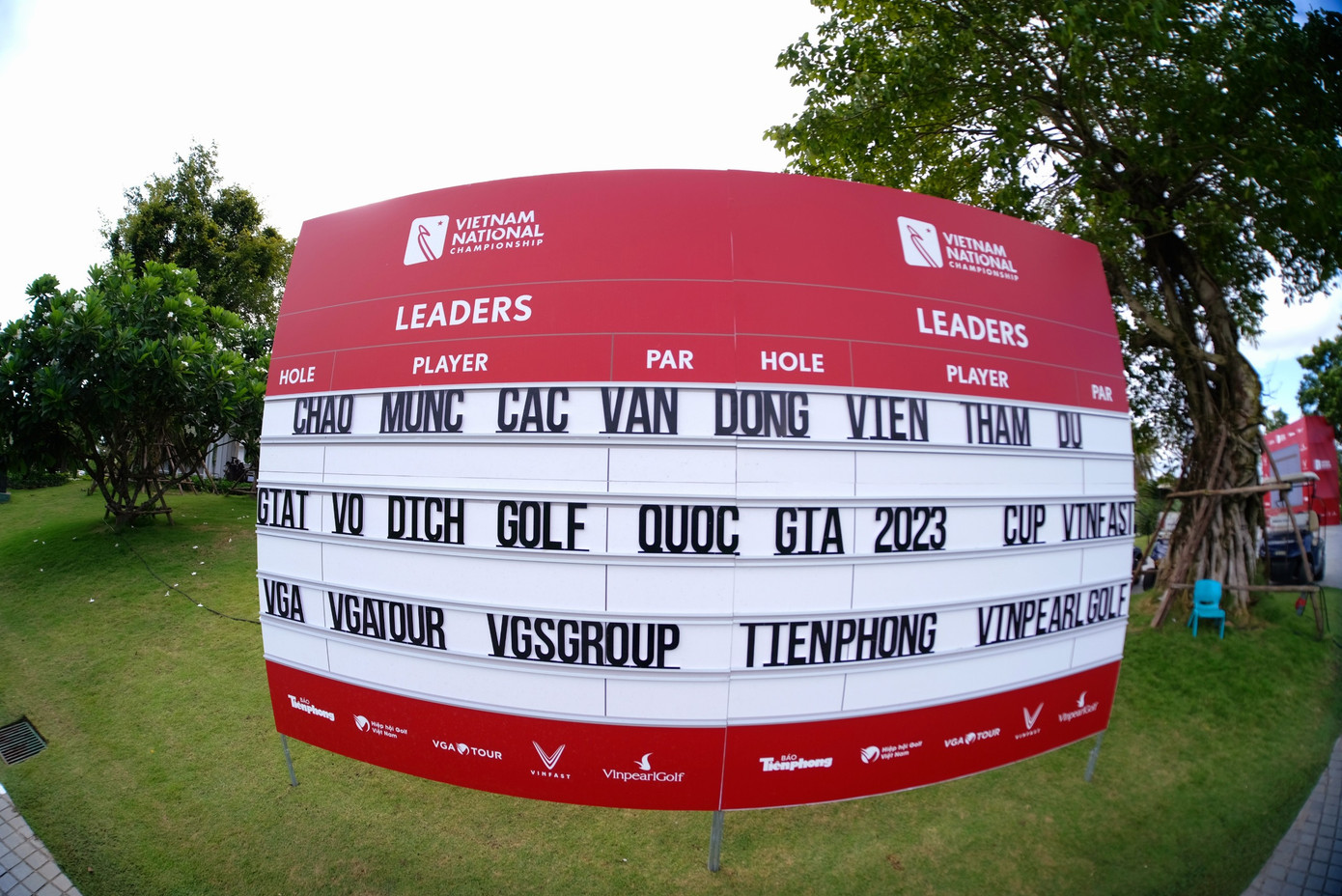 Golfer Nguyễn Nhất Long độc chiếm ngôi đầu sau ngày thi đấu thứ hai ảnh 5 Golfer Nguyễn Nhất Long độc chiếm ngôi đầu sau ngày thi đấu thứ hai ảnh 5