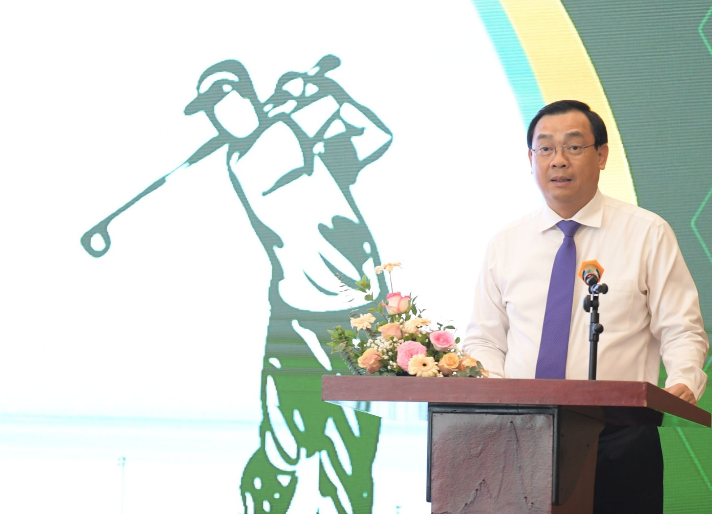 Ông Nguyễn Trùng Khánh - Cục trưởng Cục Du lịch Quốc gia Việt Nam. Ông Nguyễn Trùng Khánh - Cục trưởng Cục Du lịch Quốc gia Việt Nam.