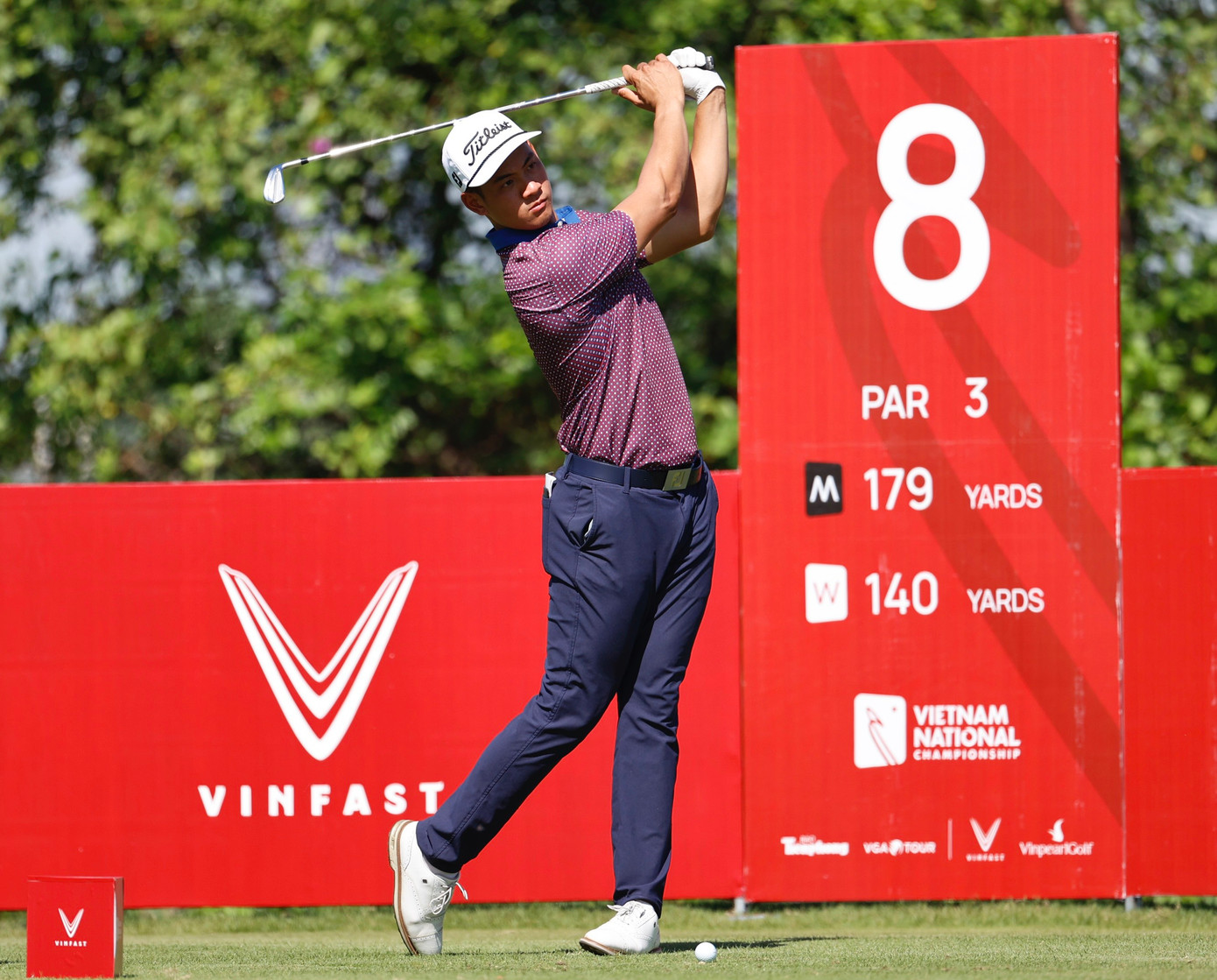 Golfer Nguyễn Nhất Long độc chiếm ngôi đầu sau ngày thi đấu thứ hai ảnh 39 Golfer Nguyễn Nhất Long độc chiếm ngôi đầu sau ngày thi đấu thứ hai ảnh 39