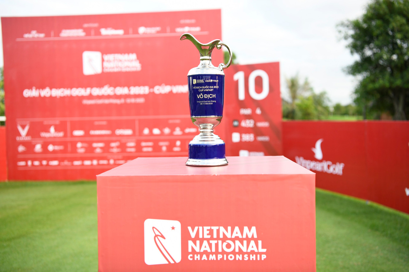 Golfer Nguyễn Nhất Long độc chiếm ngôi đầu sau ngày thi đấu thứ hai ảnh 27 Golfer Nguyễn Nhất Long độc chiếm ngôi đầu sau ngày thi đấu thứ hai ảnh 27