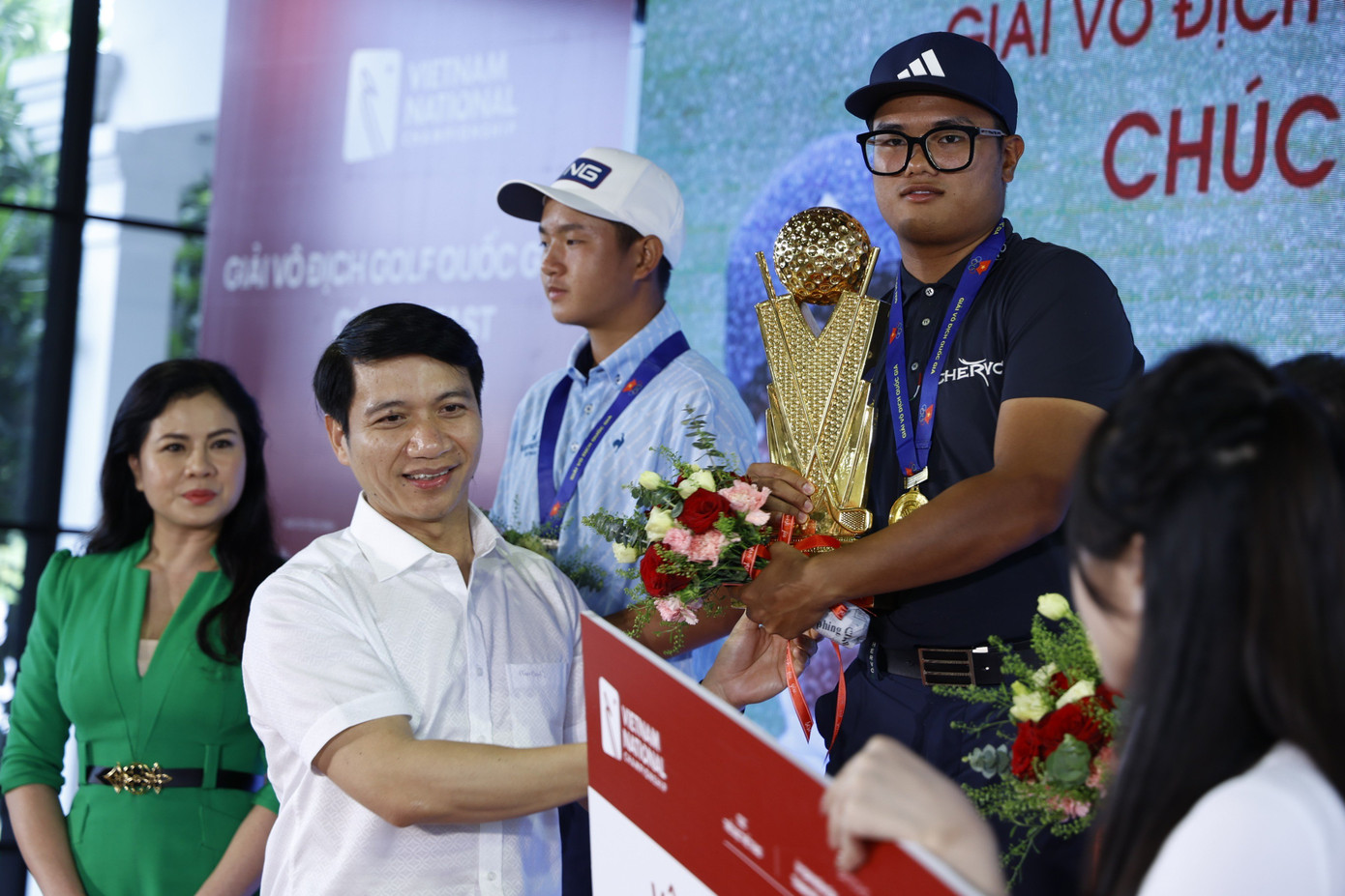 Trao cúp Vô địch Golf Quốc gia năm 2023 - Cúp VinFast ảnh 22 Trao cúp Vô địch Golf Quốc gia năm 2023 - Cúp VinFast ảnh 22