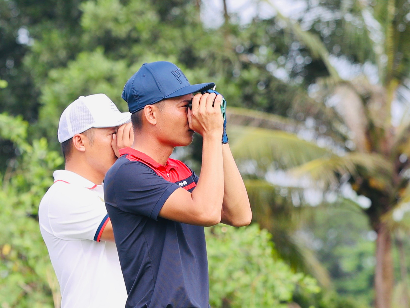 Sử dụng máy đo khoảng cách là cách dễ dàng để golfer xác định thông số địa hình và tự tin thực hiện, căn chỉnh các cú đánh. Đặc biệt là trong những giải đấu tại các sân golf mới mà các tay golf chưa có cơ hội trải nghiệm trước đó.