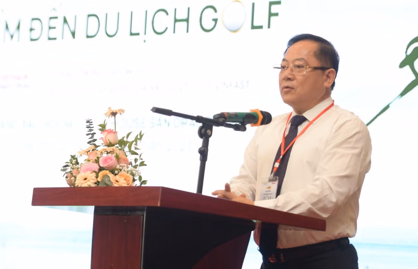 nhà báo Lê Xuân Sơn - Tổng Biên tập báo Tiền Phong, đồng Trưởng Ban tổ chức Giải Vô địch Golf Quốc gia năm 2023 – Cúp VinFast.