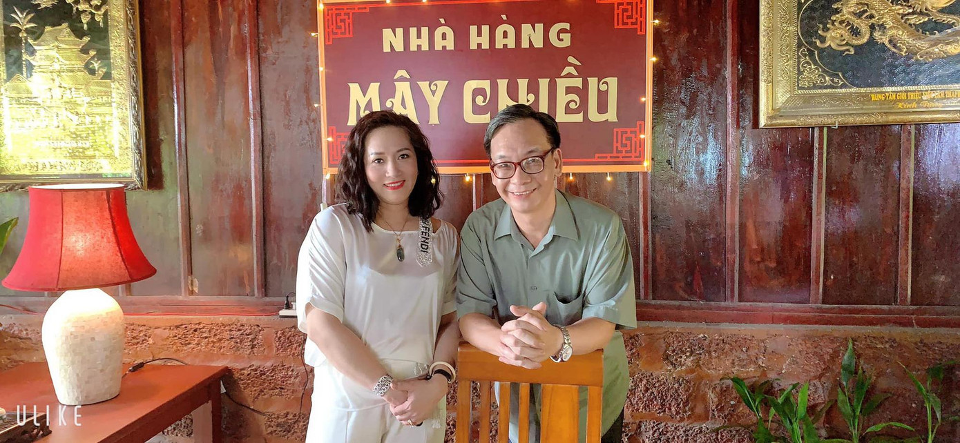 Chủ quán Mây chiều