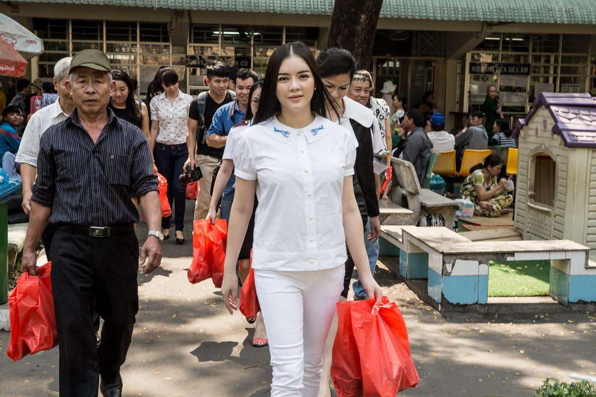 Lý Nhã Kỳ từng có tuổi thơ vất vả