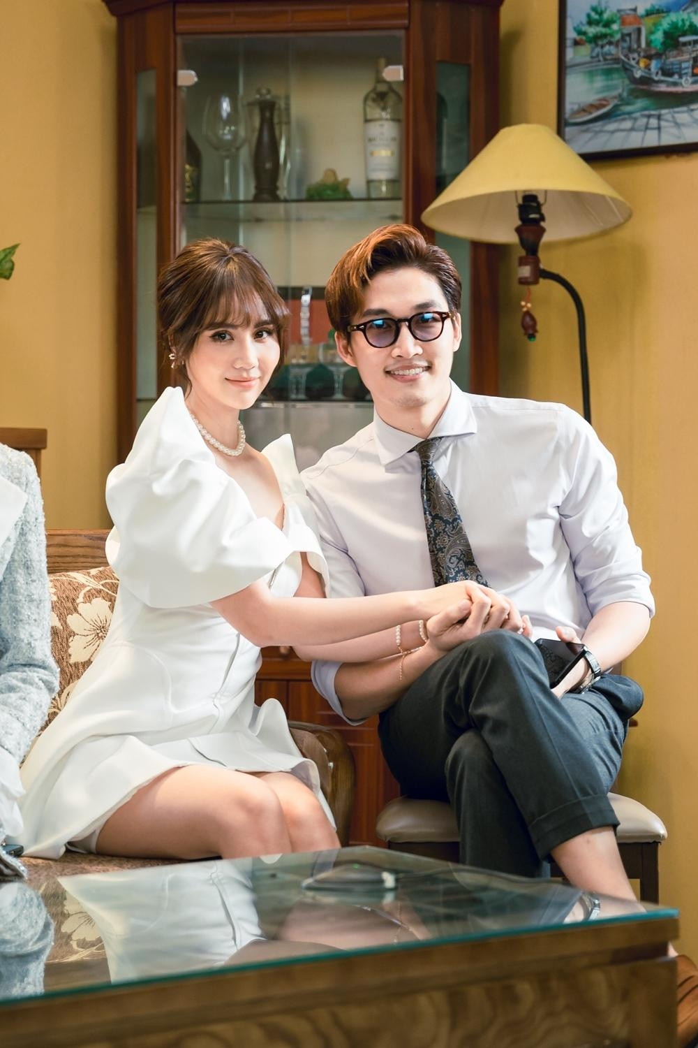 Huyền và Đình Tú trong "Thương ngày nắng về"