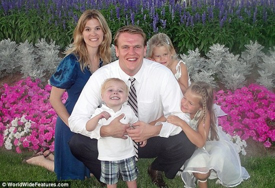 Gia đình của bé Ryan. Gia đình cậu bé Ryan