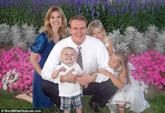 Gia đình cậu bé Ryan