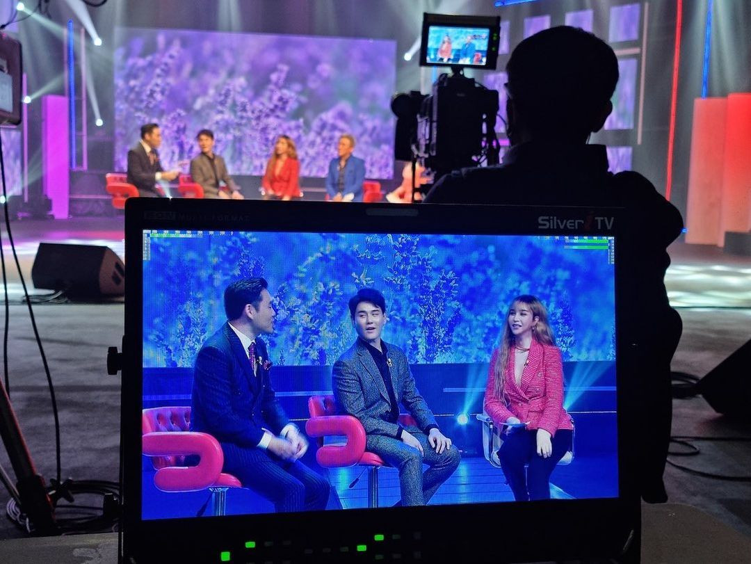 Người đẹp thỉnh thoảng tham gia một số chương trình truyền hình.