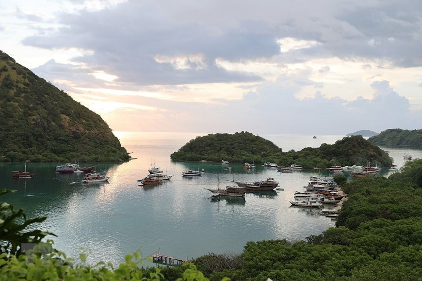 Vùng biển Labuan Bajo, Indonesia tuyệt đẹp. (Ảnh: Dương Giang/TTXVN)